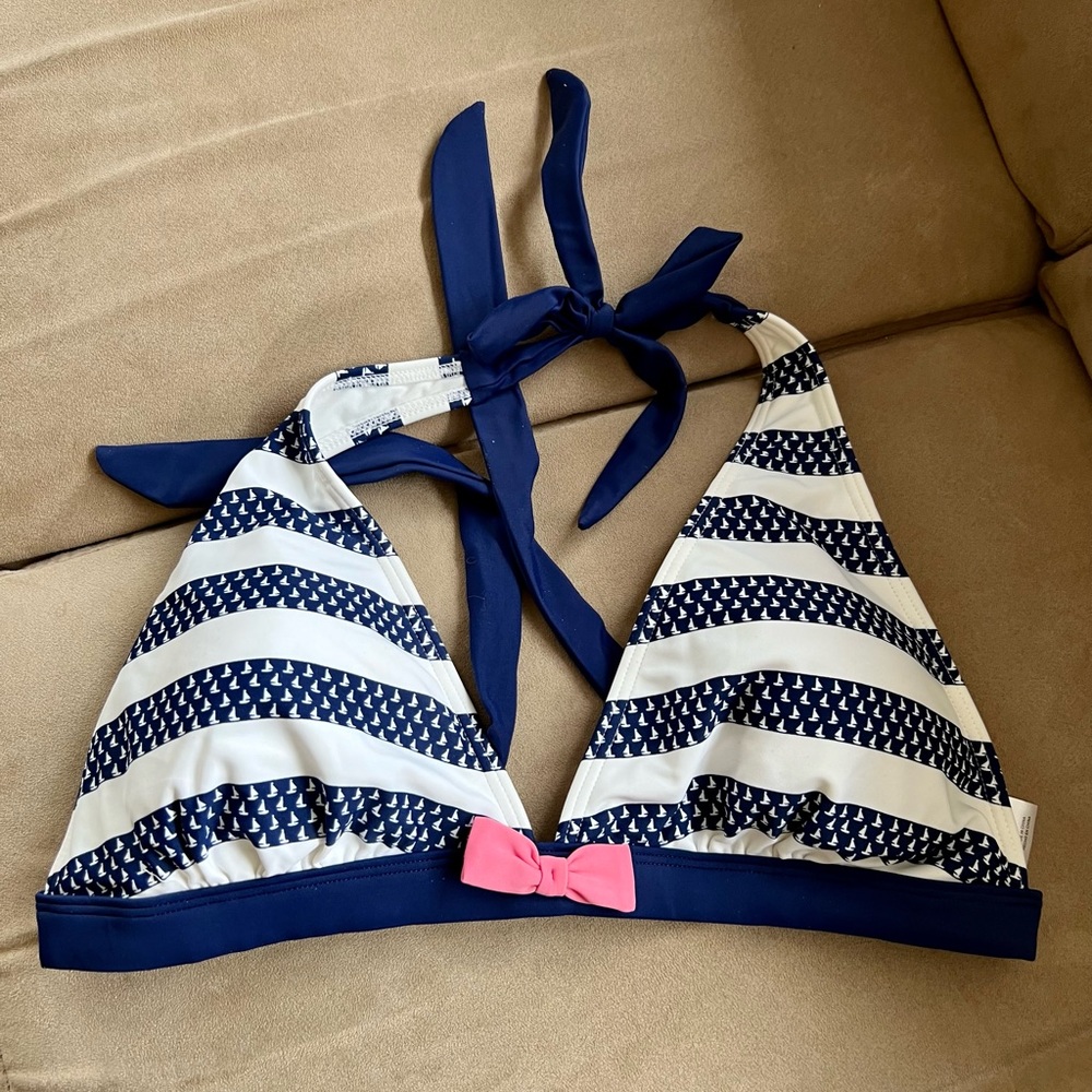 Venus NWOT sailboat halter bikini top. XL. tried on only. Matching bottoms avail - Picture 2 of 5